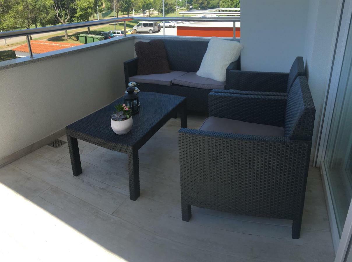 Holly Apartman Umag Extérieur photo