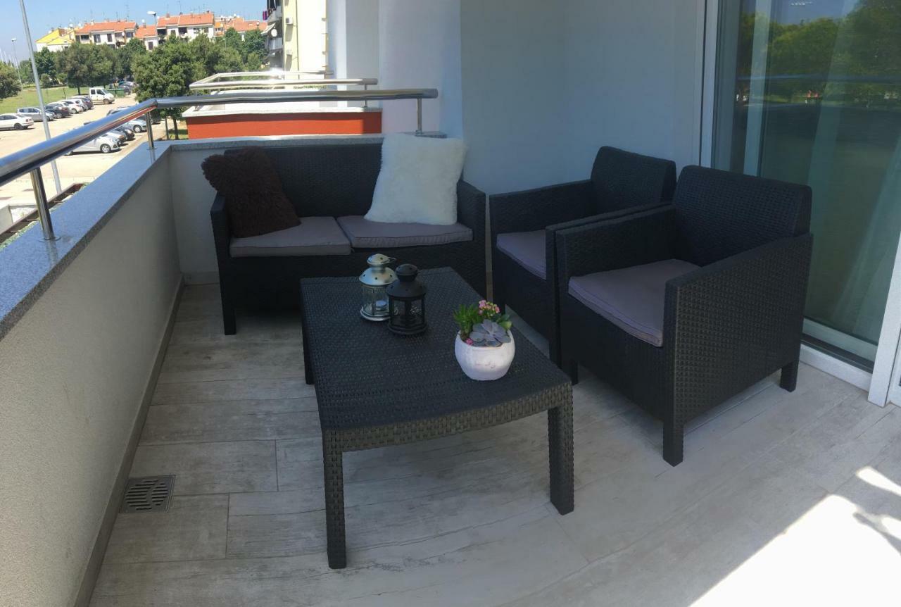 Holly Apartman Umag Extérieur photo